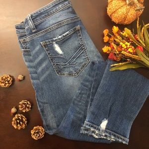 *BUCKLE* Stella Straight Mid-rise Jeans